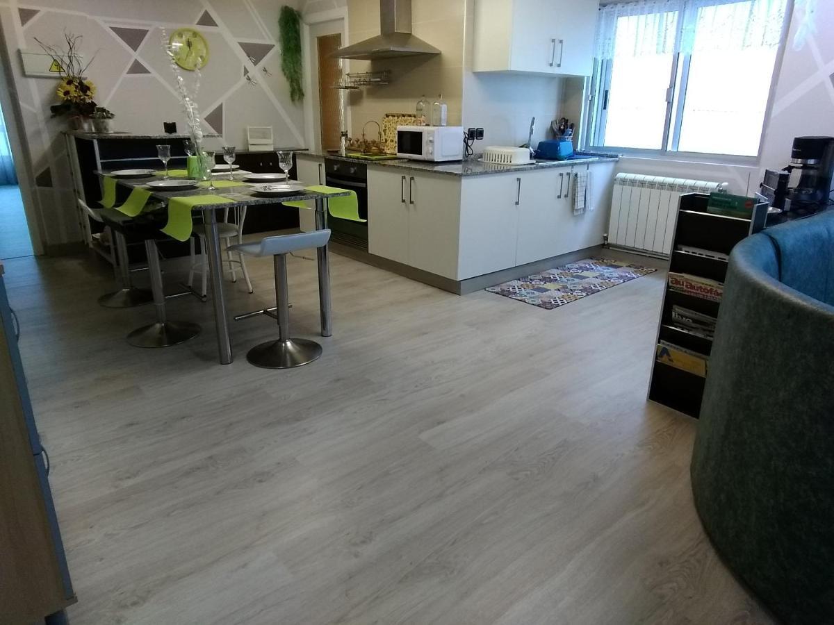 Ferienwohnung Apartamento Jubells O O Milladoiro Exterior foto