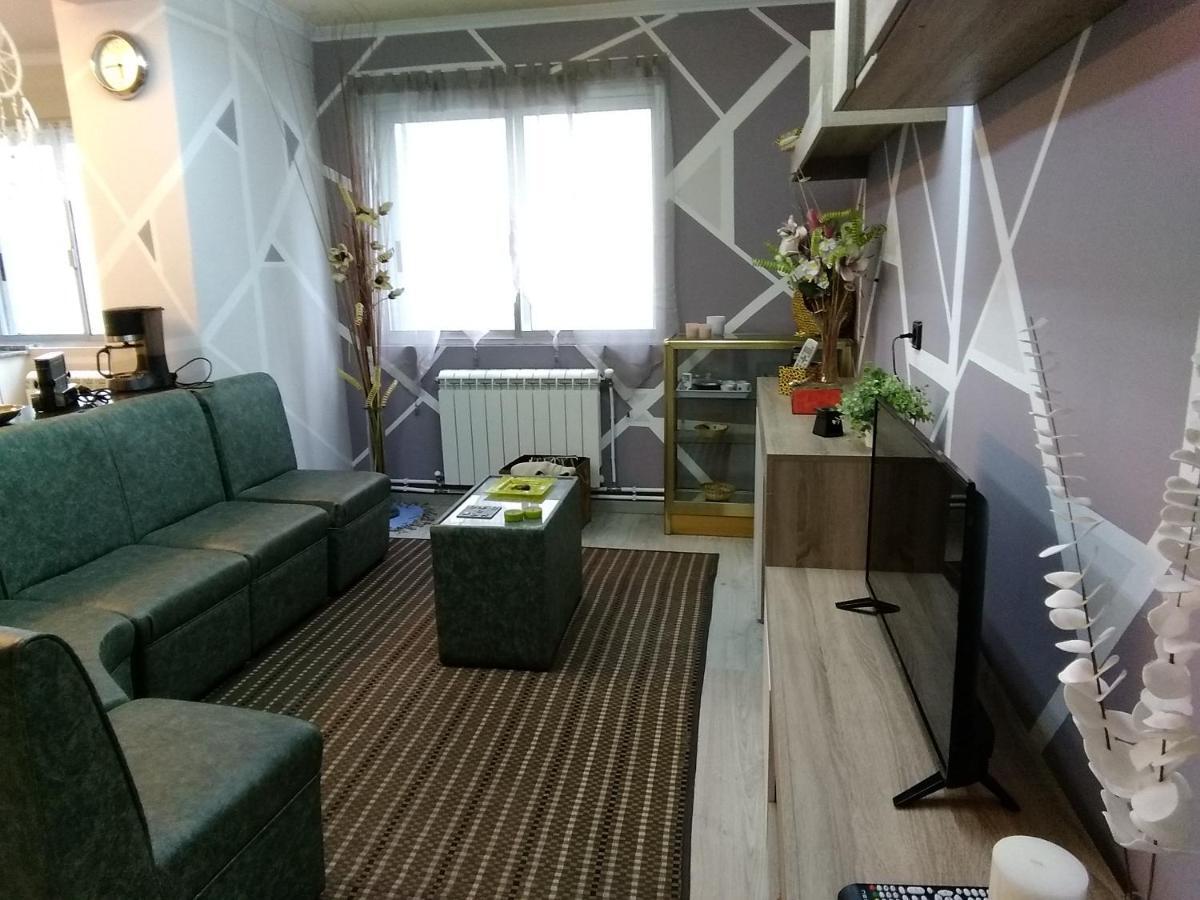 Ferienwohnung Apartamento Jubells O O Milladoiro Exterior foto